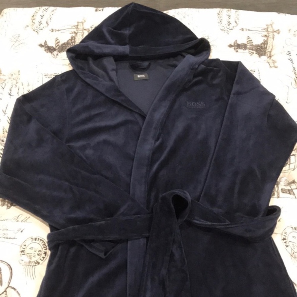 Hugo Boss Velour Hooded Robe - Picture 2 of 7